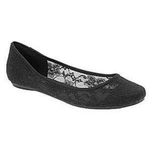 Floral Laced Black Flats🖤